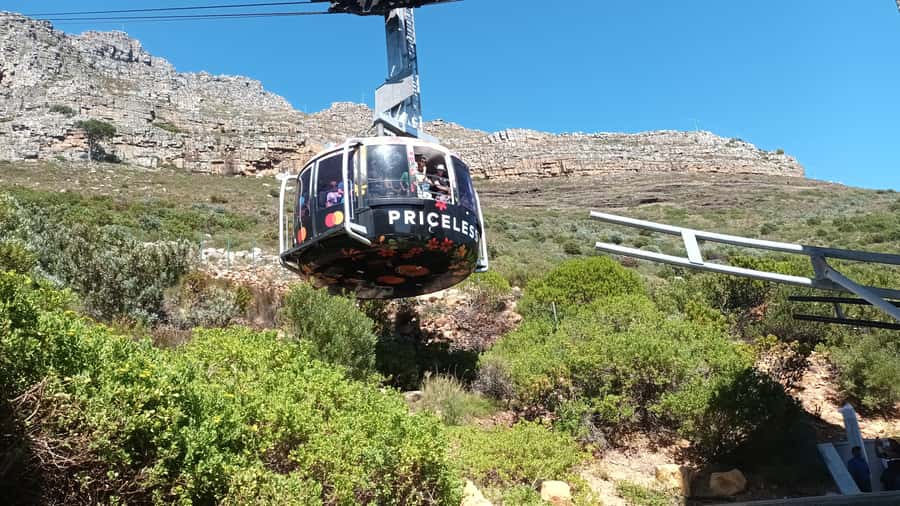 Cape Town: Table Mountain Cable Car Ticket - Sunset from the flat summit