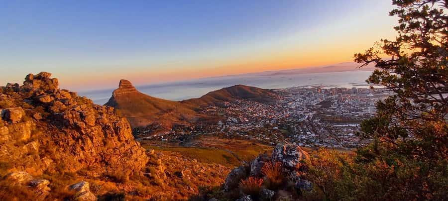 Cape Town: Table Mountain Hike via India Venster Morning - Finding the India Venster window