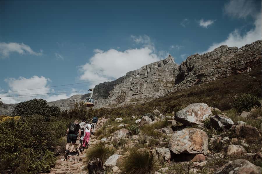 Cape Town: Table Mountain Hike with an Experienced Guide - Kasteelspoort and the famous Diving Board
