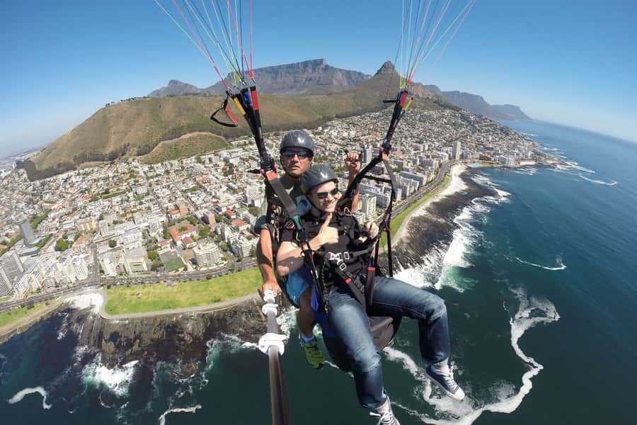 Cape Town: Tandem Paragliding Adventure - The safety briefing and the short run to the sky