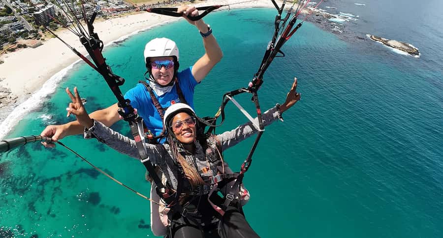 Cape Town: Tandem Paragliding with Instructor - Five to twenty minutes over the mountain and coast