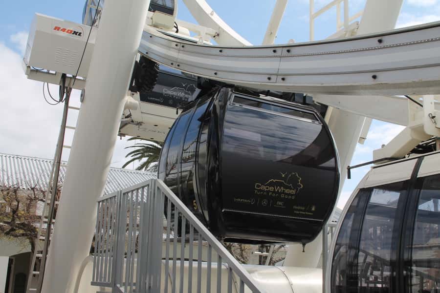 Cape Town: The Cape Wheel Ticket - Seeing Cape Town from 40 metres up