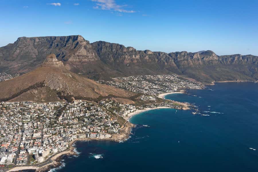 Cape Town Two Oceans Scenic Helicopter Flight - 27min - The sparkling wine finish at the Waterfront