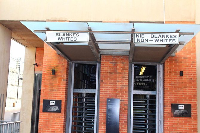 Constitutional Hill,Johannesburg City and Apartheid Museum with Soweto Day Tour - Who will get the most from this day
