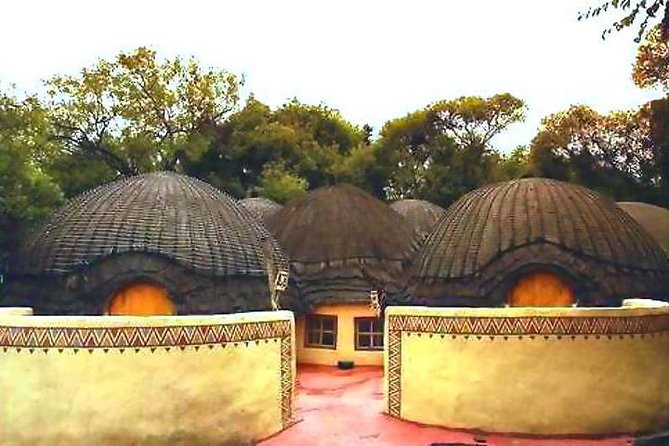 Cradle of Human Kind Tour and Lesedi Cultural Village Day Tour - Sterkfontein Caves and the importance of a backup plan