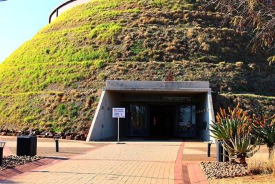 Cradle of Humankind Tour – Sterkfontein Caves with Maropeng Tour