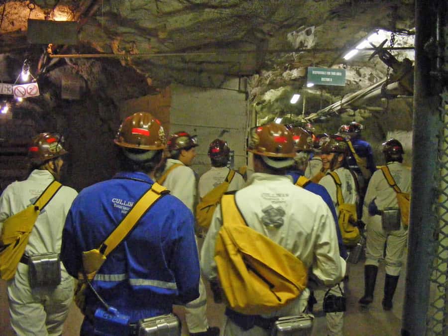 Cullinan Diamond Mine & Pretoria Full Day Tour - At Cullinan, diamonds become geology and industry