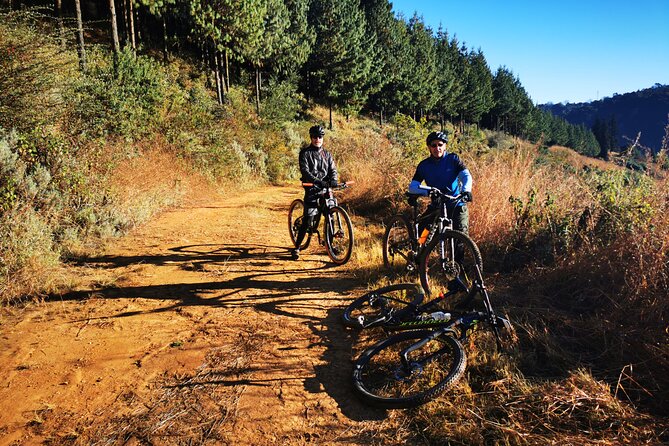 Cycling The Cradle of Humankind in Game Reserve - Historical sights and a dam-side pause
