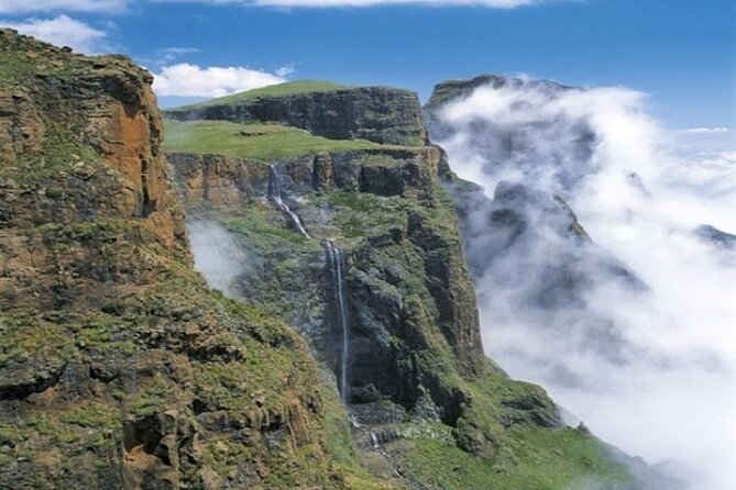 Drakensberg and Nelson Mandela Capture Site Full-Day Private Tour - Three major sights in one long day