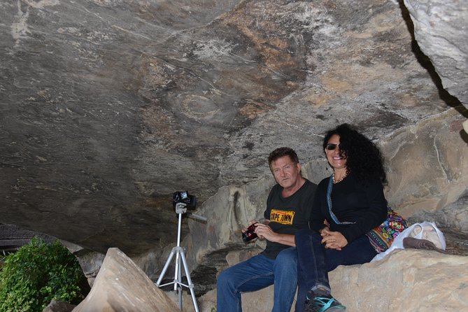 Drakensberg Kamberg Rock Art & Mandela Capture Site Day Tour from Durban - Howick Falls and a short final stop