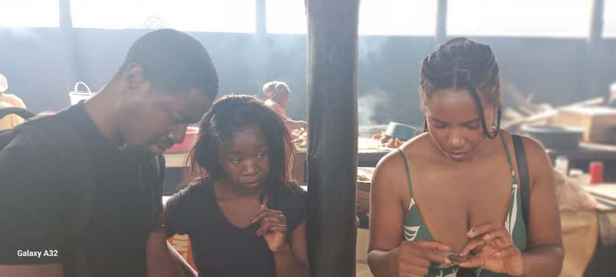 Durban: Local Markets and Culture Guided Walking Tour - Bunny chow makes a fitting final stop