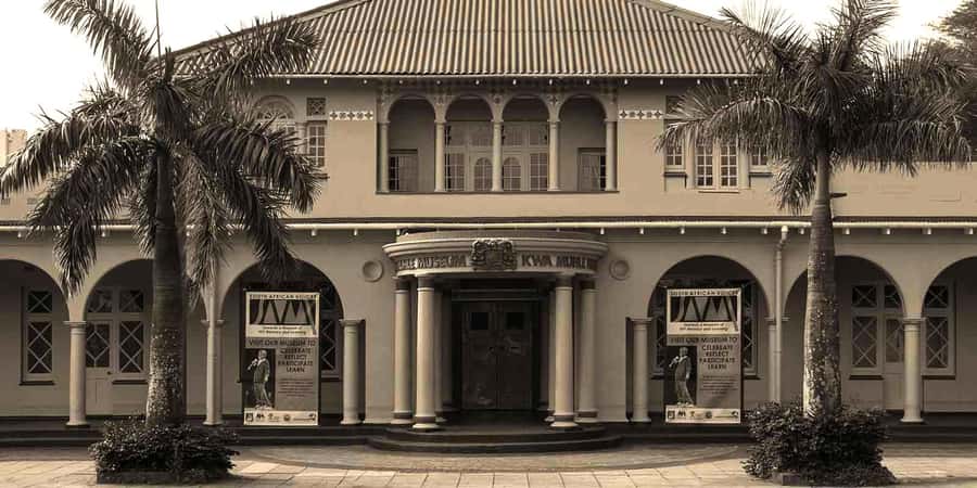 Durban: Top 10 City Sights and Walking Tour - Transport, pickup, languages, and accessibility