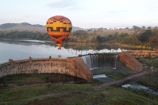 Exclusive Safari Flight - Watching the balloon inflate