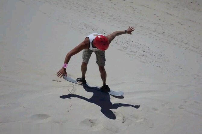 Explore Atlantis Sand Dunes with a 1hour 30mins sandboarding tour - Who will enjoy this most