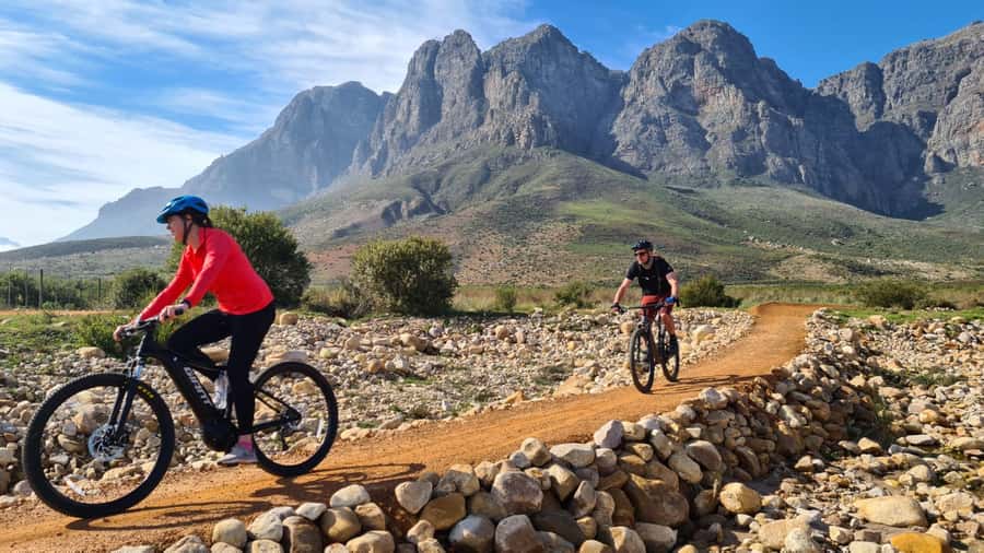 Franschhoek: E-bike Tour with Wine Tasting and Lunch - Clothing, Equipment, and Age Limits