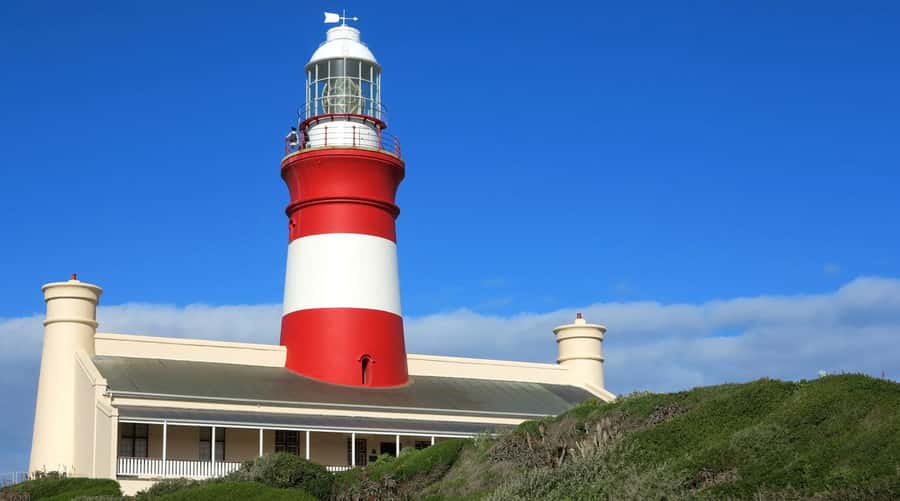 From Cape Town: Full-Day Cape Agulhas Private Tour - Cape Agulhas lighthouse and the old fishing town