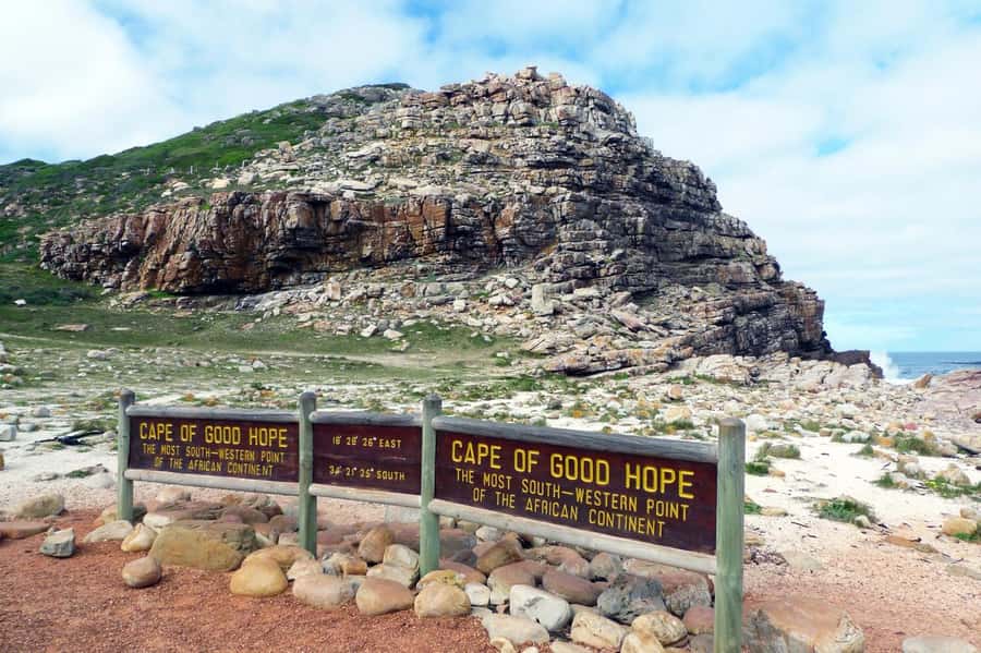 From CapeTown:Full Day Tour to Cape of Good Hope&Cape Point - Lunch in Simon’s Town