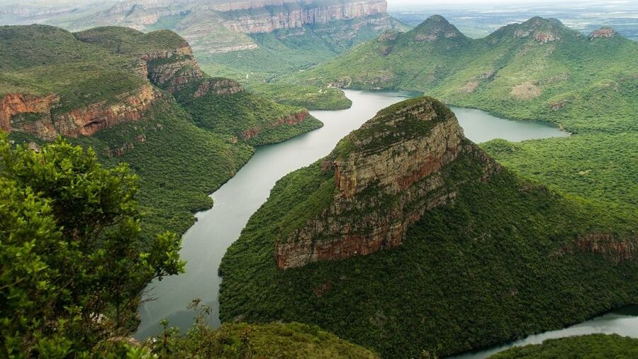 From Hazyview: Blyde River Canyon Highlight & Boat Cruise - Bourkes Luck potholes and the meeting of two rivers
