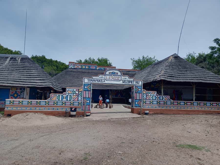 From Johannesburg: Lesedi Cultural Village & Lion Park Tour - Key points to know before booking