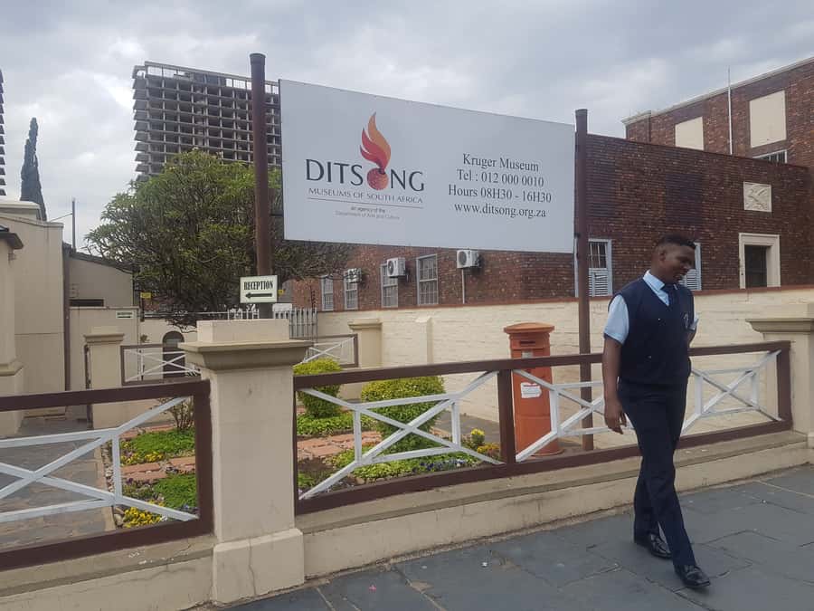 From Johannesburg: Pretoria Half Day Tour - Guides make the difference