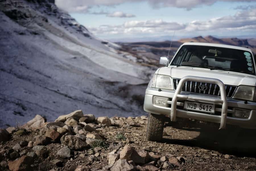 From Underberg: 4x4 Sani Pass Tour and Basotho Village Visit - Lunch in the highlands, with an extra cost