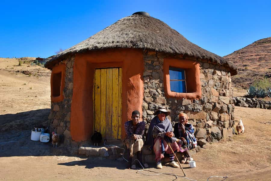 From Underberg: Extended Lesotho Day Tour - 9.5hrs - From Underberg to the Sani Pass border