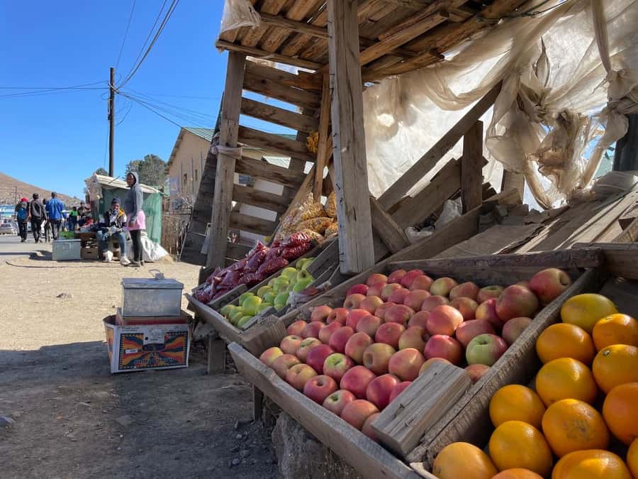 From Underberg: Extended Lesotho Day Tour - 9.5hrs - Mokhotlong, the remote mountain town