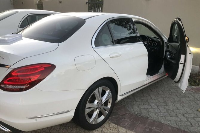 Full-Day Cape Town Private Transfers and Chauffeur Services - How the 300-kilometer limit shapes your day