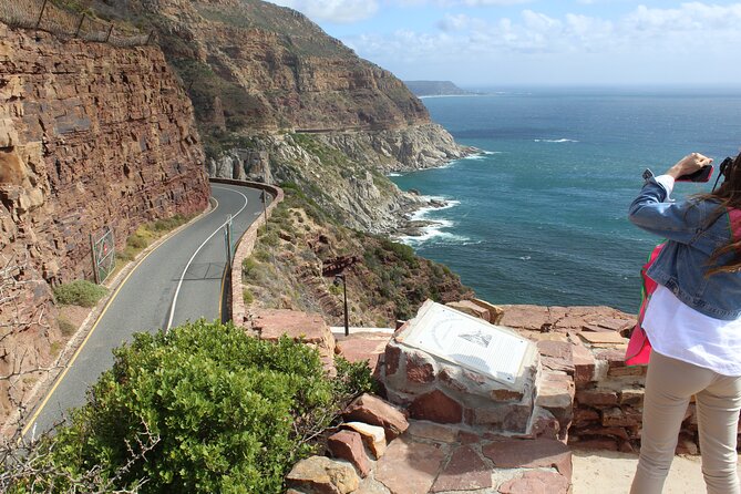 Full-Day Tour to Cape Point and Cape of Good Hope - The drive adds Cape Town context