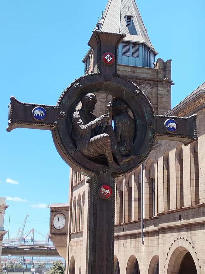 Gqeberha: City Highlights Car and Walking Tour - Nelson Mandela University and the coastal drive