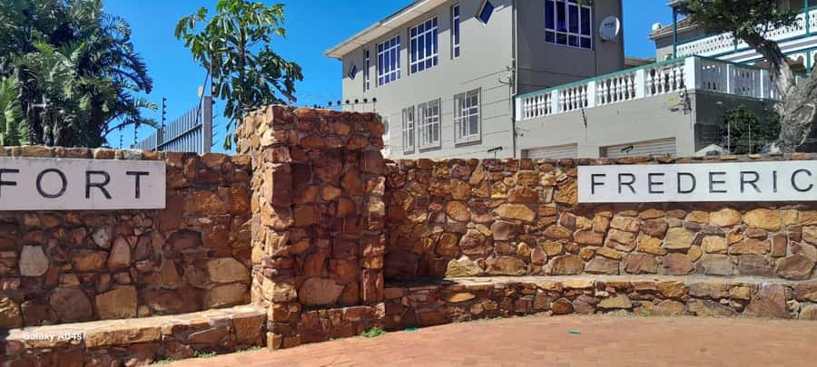 Gqeberha: City Highlights Car and Walking Tour - What the $56 price really covers