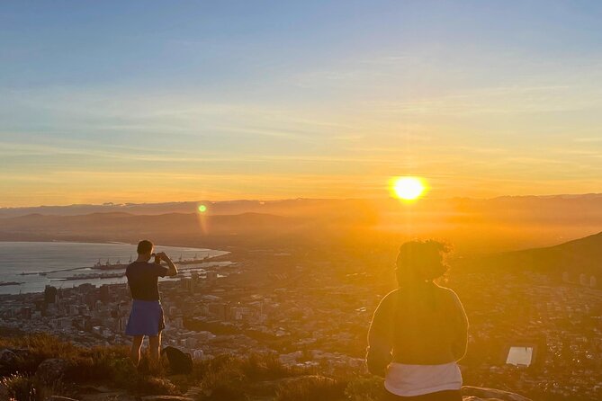 Guided Sunset/Sunrise Hike on Lions Head,Cape Town (Hotel Pickup) - Is $98.12 good value?