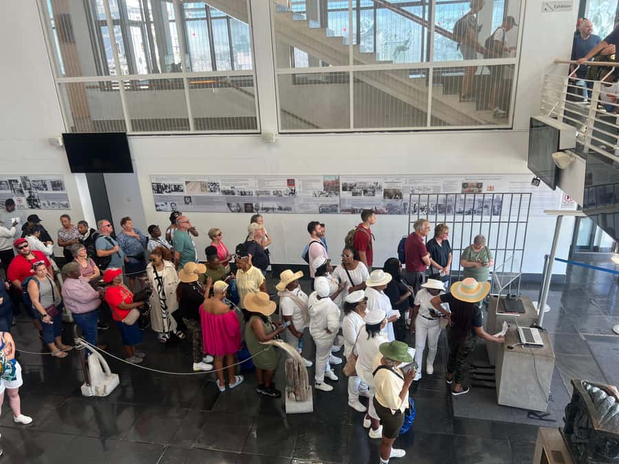 Half Day Tour to Robben Island with Pre-Booked Ticket - Is the $124 price fair?