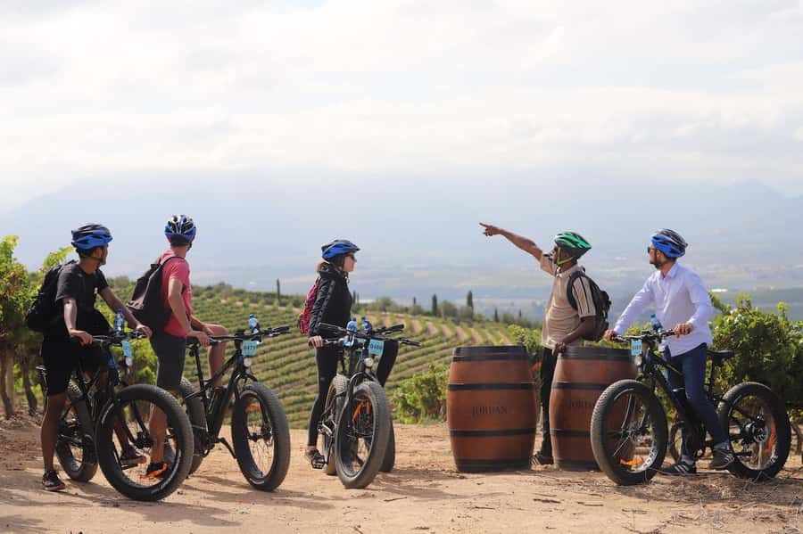 Half-Day Winelands E-Bike Tour with Wine Tasting - Getting comfortable on the e-bike