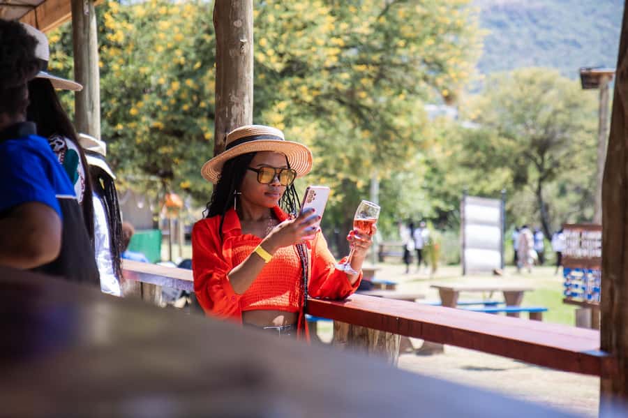 Hartbeespoort Dam: 1 Hour Cruise & Sunday Buffet Lunch - The biggest strength: food, service, and atmosphere