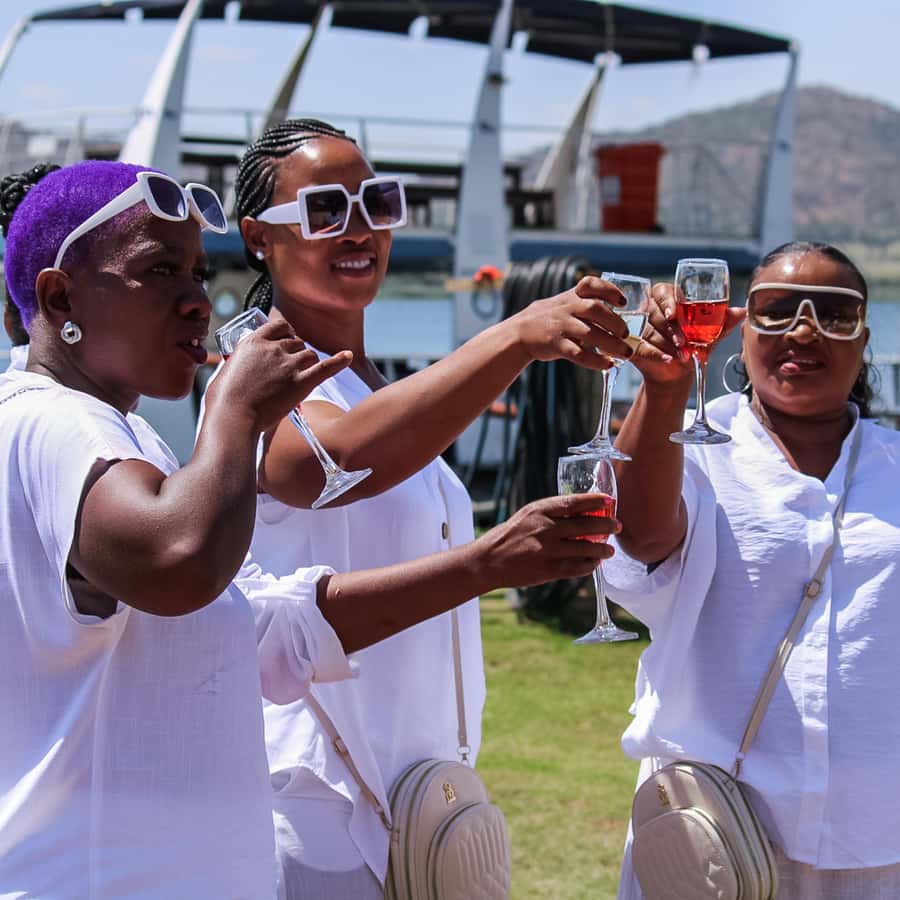 Hartbeespoort Dam: 1 Hour Standard Scenic Boat Cruise - Key points to know before boarding