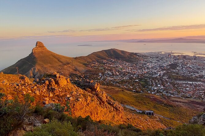 Hiking Table Mountain at sunrise Platteklip Gorge Morning Hike - Sunrise is the main reward at the top