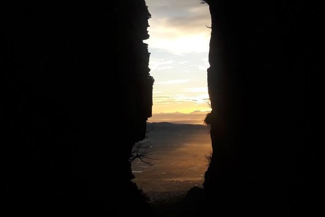 Hiking Table Mountain at sunrise Platteklip Gorge Morning Hike - Should you book the Platteklip Gorge sunrise hike?