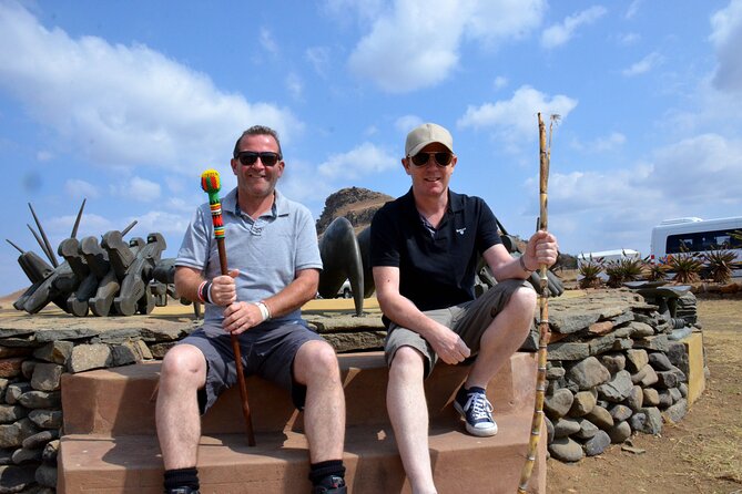 Isandlwana, Rorkes Drift and Fugitives Drift Battlefields Day Tour from Durban - Your guide matters more than the vehicle