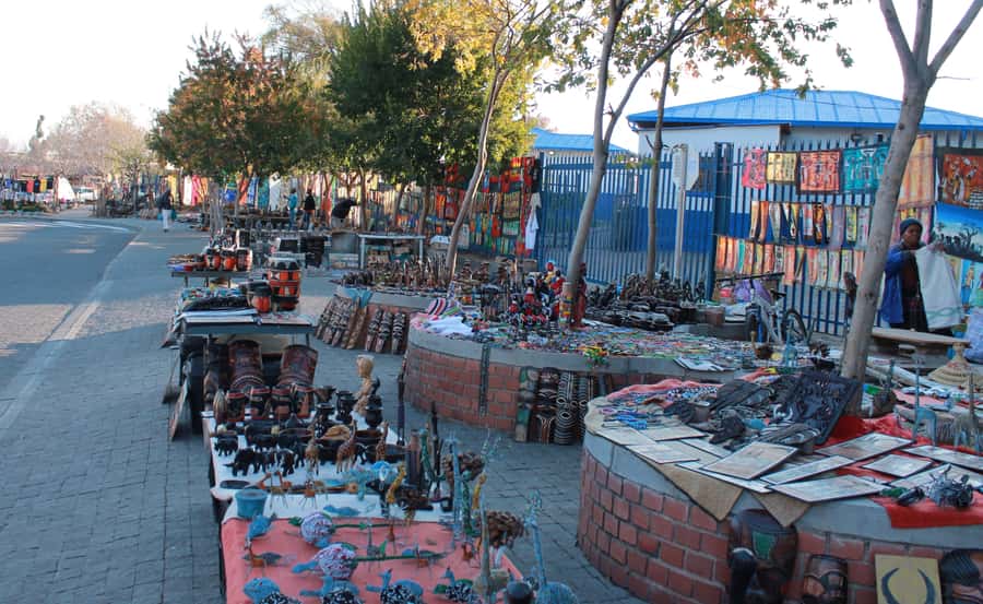 Jo'berg in 1 Day: Soweto, Apartheid Museum & City Tour - Lunch is flexible, but budget for it
