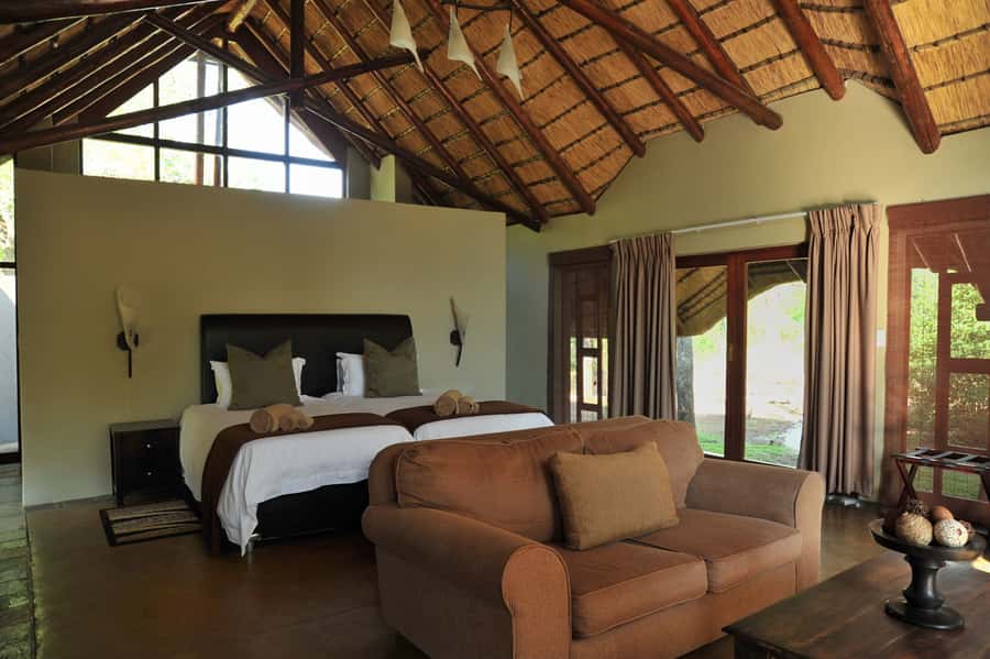 Johannesburg: 2-Day 4-Star Pilanesberg Safari - The early sunrise drive on day two