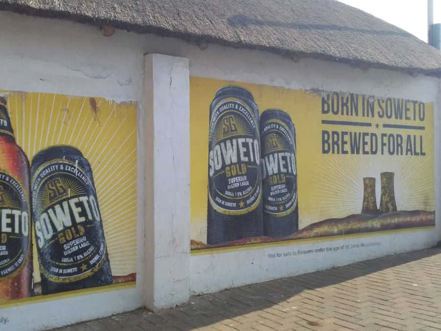 Johannesburg and Soweto Night Tour - Ubuntu Kraal adds a local drink stop