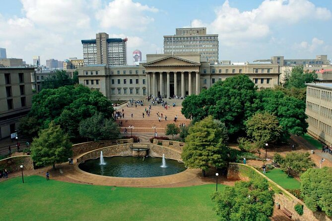 Johannesburg City Evolution, Arts and Museums Walking Tour - Street art and the value of a sharp guide