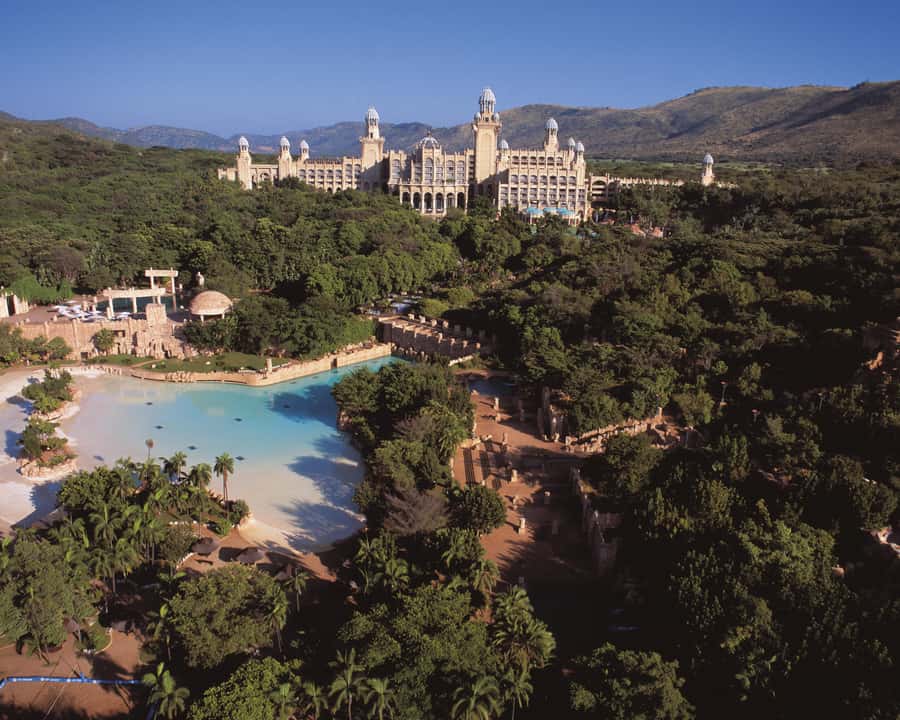 Johannesburg: Full Day Sun City & Pilanesberg Nature Reserve - Pilanesberg’s crater and bushveld wildlife