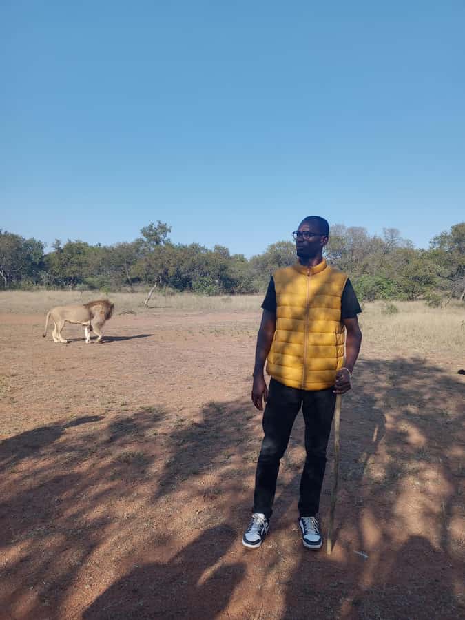 Johannesburg: Guided Walk with Lions in the African Bush - The deck, dam, and photography time