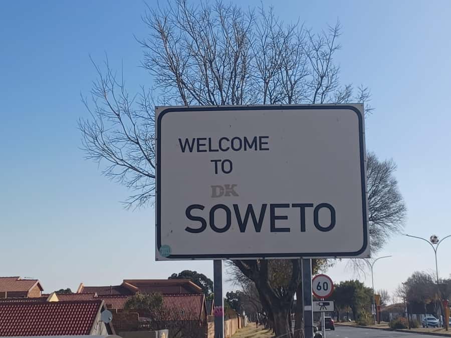 Johannesburg: Half-Day Soweto Tour with a Local Guide - Why a local guide changes the Soweto experience