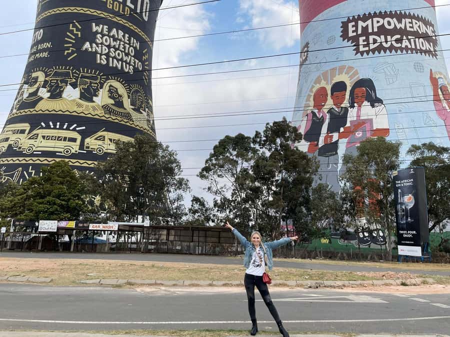 Johannesburg: Half-Day Soweto Tour with a Local Guide - Seeing present-day township life with care