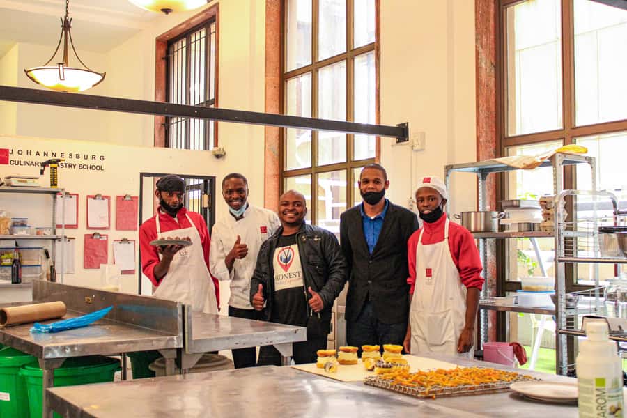 Johannesburg: Local Food Tasting Guided Walking Tour - Why food is the right way into Johannesburg