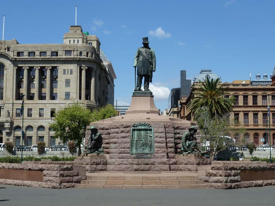 Johannesburg: Pretoria and Cullinan Diamond Mine Tour - From Johannesburg to Pretoria in one full day