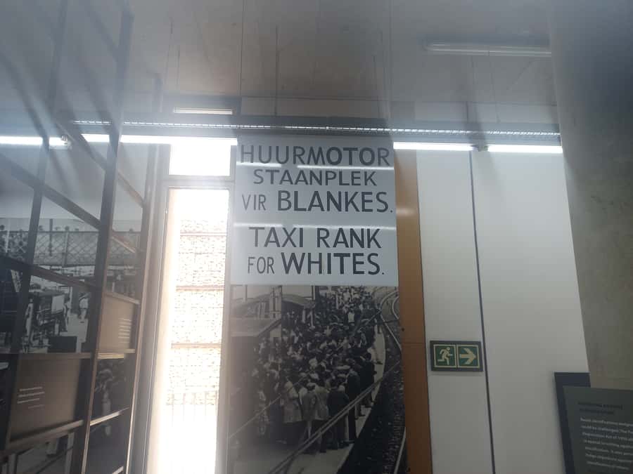 Johannesburg: Private Guided City Tour with Apartheid Museum - Gandhi Square and the road between the stops